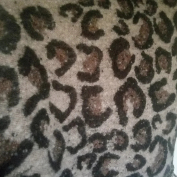 Unbranded Textured With Fringe Leopard Print Oversized Blanket Scarf - Picture 6 of 7